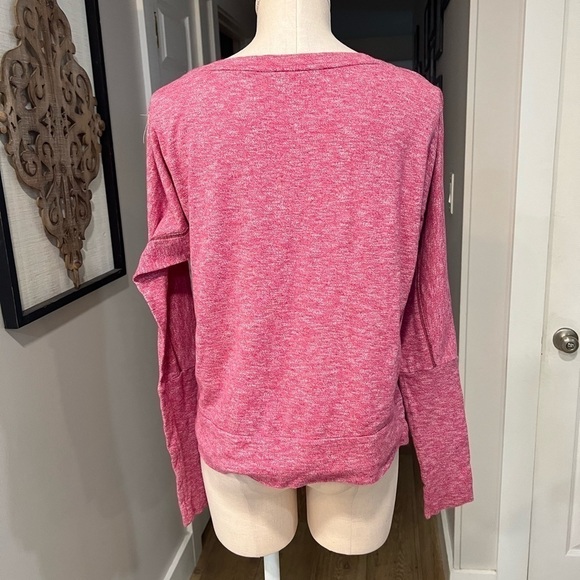 THE NORTH FACE dusty pink long sleeve sh top with bat wings - Picture 8 of 9